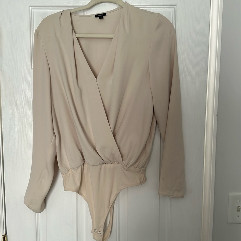 Express cream, long sleeve bodysuit